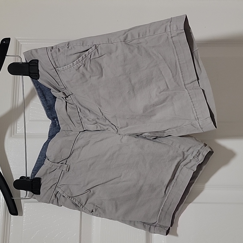 G.H. Bass and Co. 0 gray shorts